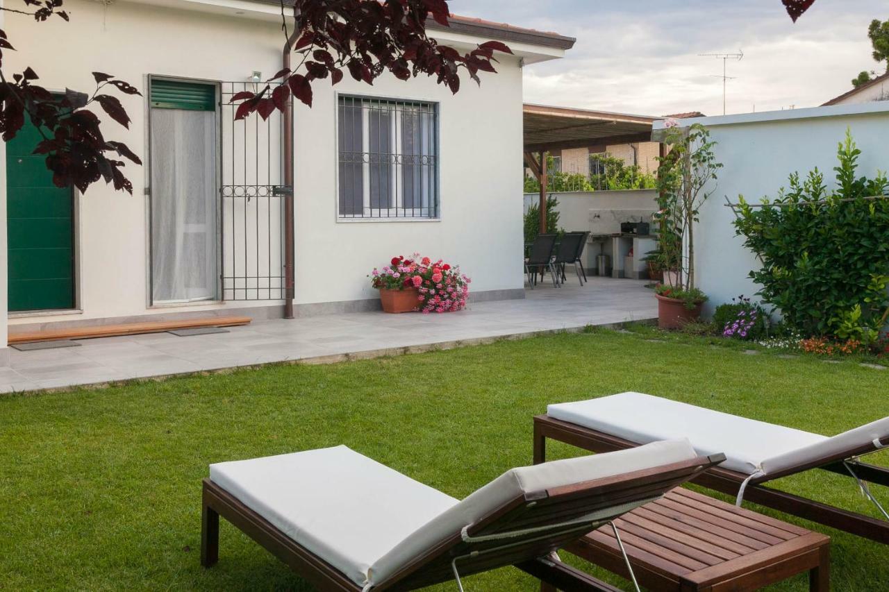 Macchia Home Marina Di Carrara Bagian luar foto